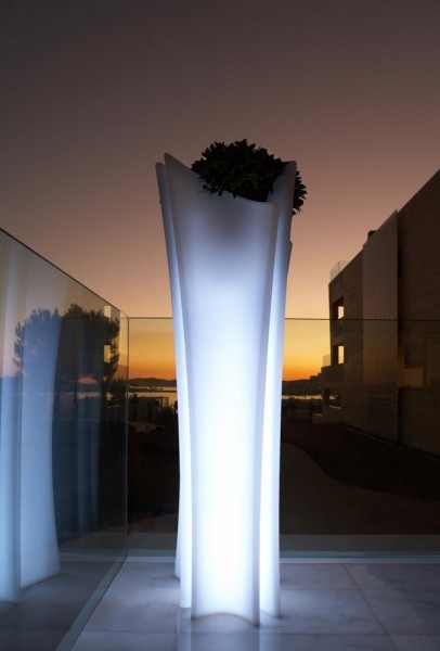 VONDOM DEMO Vondom ALMA Planter Wit Verlicht