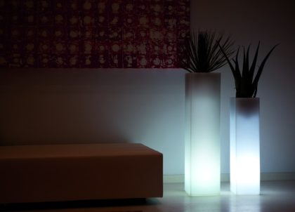 Vondom Plantenbak Torre Cuadrada Wit Verlicht