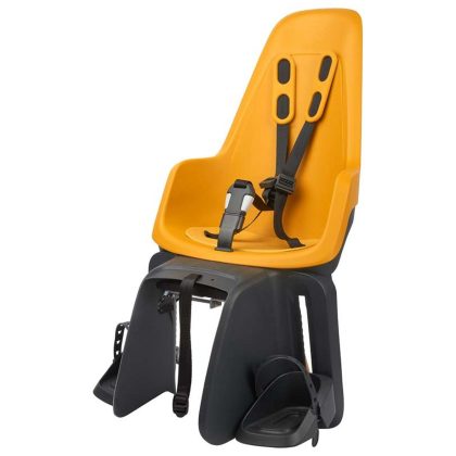 Bobike Maxi One Mighty Mustard drager bev Achterstoeltje