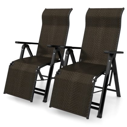 Costway 2 Opklapbare Rotan Stoelen Draagbare Fauteuil Stoelen met Brede Armen Bruin