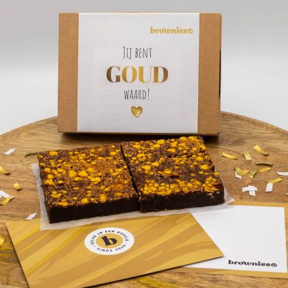 Brownies.nl Jij Bent Goud Waard Brownie - 6 Brownies Per Post - Brievenbus Pakket - Brownie Box - Hartjes - Bedankt Cadeau - Gouden Brownie - Chocolade Brownie