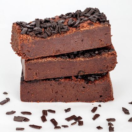 Brownies.nl Original Brownie Box - 6 Brownies Per Post - Brievenbus Pakket - Brownie Box - Pure fair trade Belgische chocolade - Lekker smeuïg van binnen