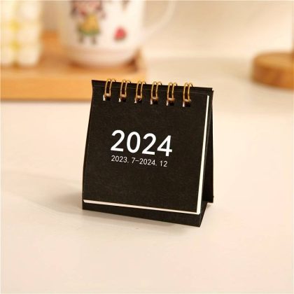 Zwarte Flap Kalender 2024 - Staand Flipboekje, 7x7 cm - Boeken - Spiritueelboek.nl